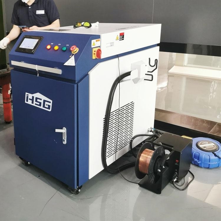 3、山東省做激光器塑料焊接機器設(shè)備生產(chǎn)廠家有什么？
